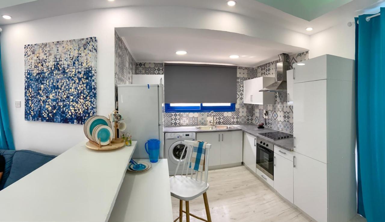 Beautiful 2Bedroom With The Pool Paphos Extérieur photo