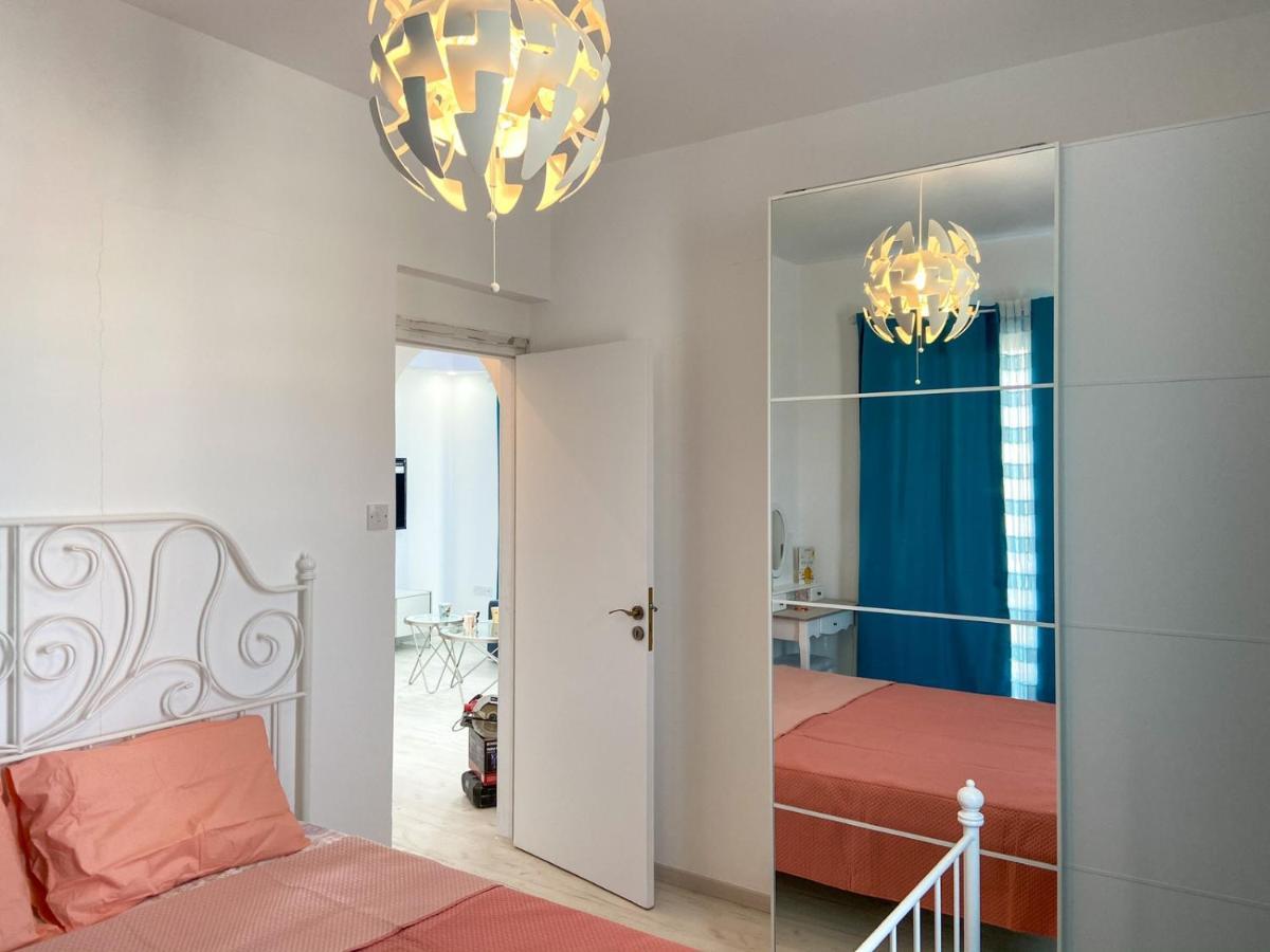 Beautiful 2Bedroom With The Pool Paphos Extérieur photo