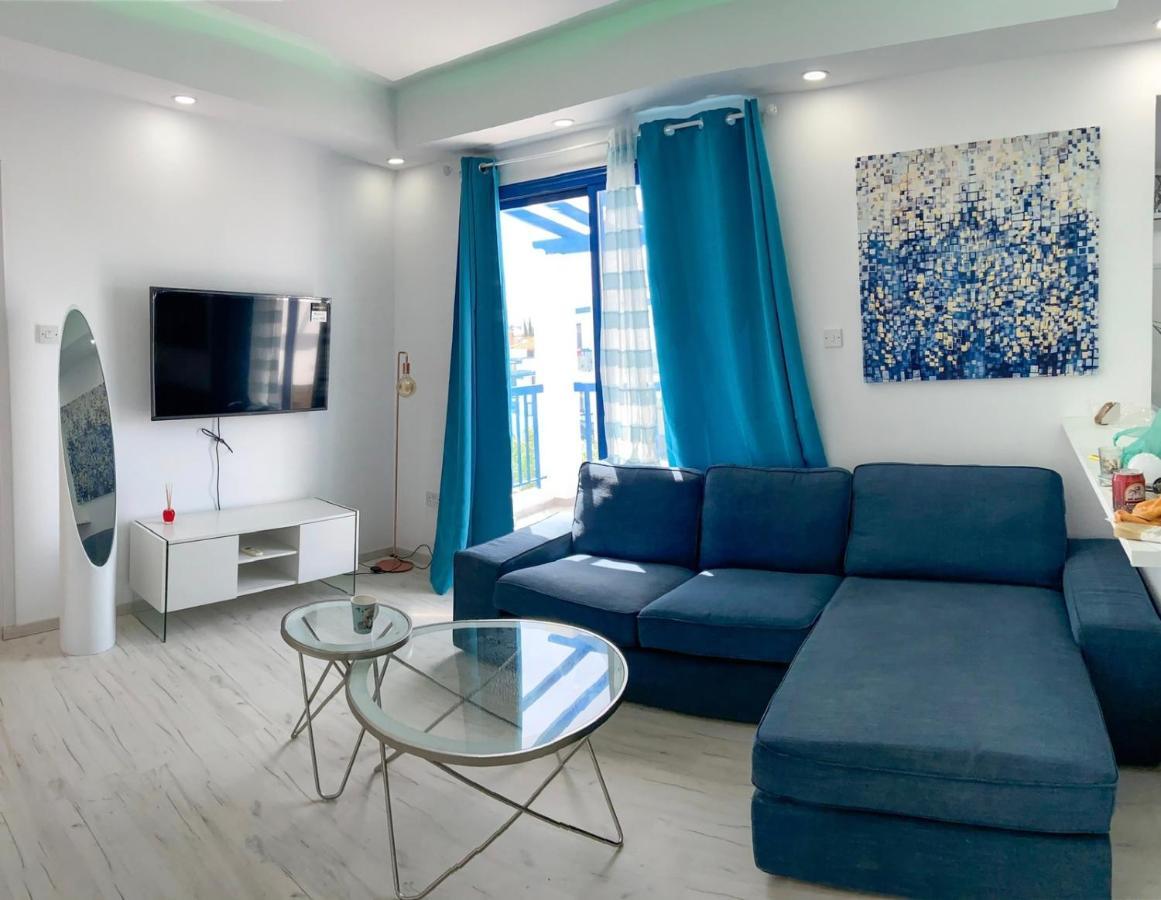 Beautiful 2Bedroom With The Pool Paphos Extérieur photo